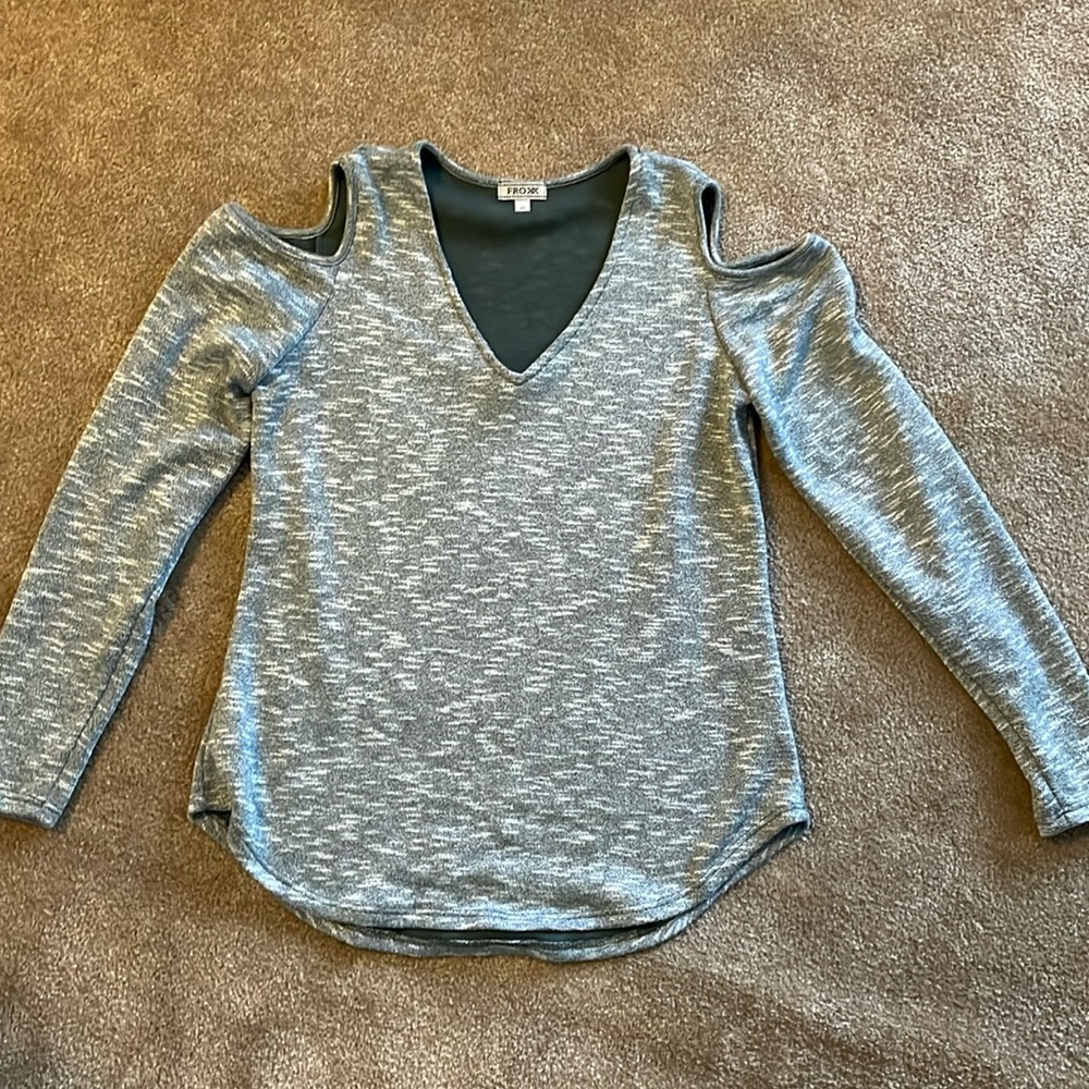 Sweatshirt material too with cold shoulder style